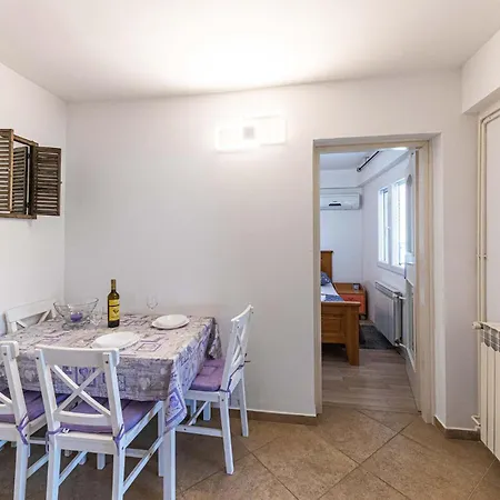 Lovely In Apartman *