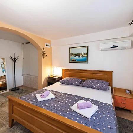 Lovely In Apartman *