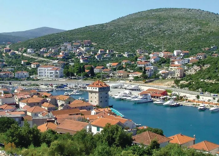 Lovely In Marina